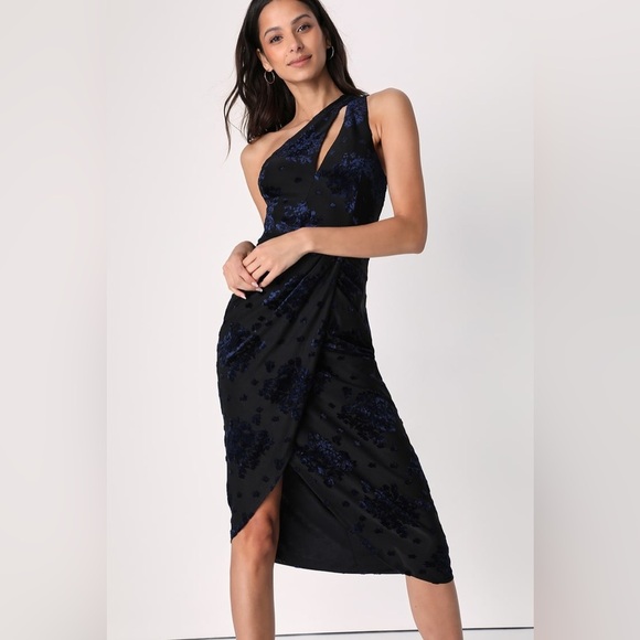 NEW Lulus Drinks at Dusk One Shoulder Navy Floral Velvet Dress Size Small NWT - Picture 3 of 7